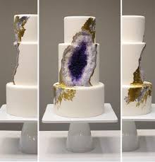 24 Wunderschone Hochzeitstorten Als Inspiration Fur Sie Hochzeitstorte Kuchen Ideen Schone Kuchen