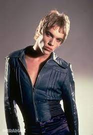 Jonathan Rhys Meyers Velvet Goldmine Pretty Men Jonathan Rhys Meyers Glam Fashion