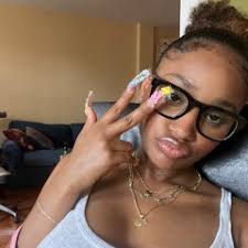 Music tracks, songs, playlists tagged laïla