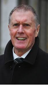 Amy Winters Unveils New Collection of Light Reactive Clothes