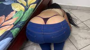 I Tricked My Stepmom Into Looking Under The Bed Just To See Her Big Ass In  Tight Jeans - XNXX.COM