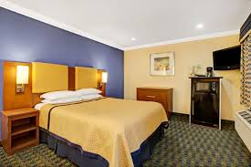 This san francisco hotel is smoke free. Days Inn By Wyndham San Francisco Lombard San Francisco Ca Hotels