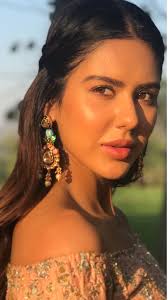 Sonam Bajwa On Twitter Sajna Ve Sajna Tere Shehar Wali Sanu Kini Sohni Lagdi Dupehar Sanu mandeya nu chhada ve tu bojh ae kise ghair da sajna ve bhul jaavi raah saade shehar da. twitter