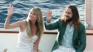 Guitarist tom kaulitz of the alternative rock band tokio hotel told a german newspaper friday he overdosed on viagra and could not see straight for two days. Heidi Klums Hochzeit Mit Tom Kaulitz Jetzt Verrat Sie Doch Noch Das Datum