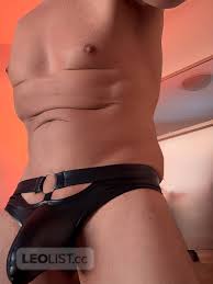 Your First Bi MMF – Safe, Raw, Exciting & Judgment-Free | Vancouver | Metro  Vancouver | Male Escorts | LeoList