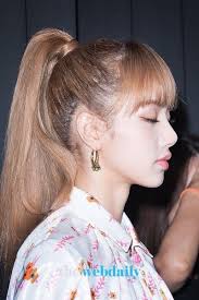 Masukan air lalu tambahkan bubuk puding dan gula. Pin By Nisa On Blackpink Blackpink Lisa Lisa Side Profile Lisa Blackpink Wallpaper