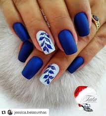 Sin duda alguna el color azul marino es uno de los más elegantes y chic. Unas Color Azul Marino Mate Novocom Top