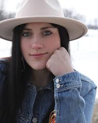 Sara Steck (@_sarasteck_) • Instagram photos and videos