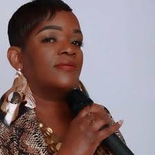 Amazon.com: The Artistry and Essence of Expressions: 9798335594837:  Washington-Fowler, Alcina: Books