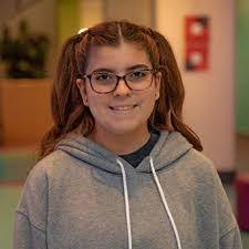 Olivia Kerr's Instagram, Twitter & Facebook