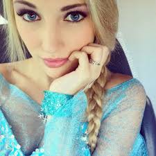This Girl Looks Exactly Like Elsa From Frozen