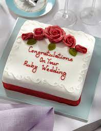 Most bakeries could recreate this. Red Classic Rose Sponge Cake M S Cibo Cibo E Bevande Torte