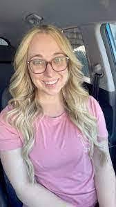 Holly Carman's Instagram, Twitter & Facebook