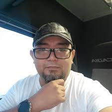 What I liked was the immediate cord twirling. It's like an itch you just  have to scratch. 🤣🤣