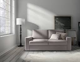 Divano letto matrimoniale con materasso alto di qualità comodo di giorno accogliente ed ergonomico di notte anche piazza e mezza francese e due piazze. Outlet Divani Divani Letto Prezzi Sconti Online 50 60