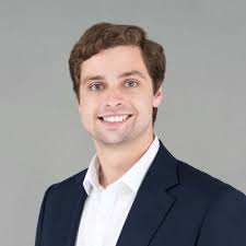 Incredibly proud to announce that our team was selected as the 8 am MKT  4200 group selling presentation winner this morning. Huge shoutout to my  team members (Sydney Ziemer, Annie Morris, Olivia… |