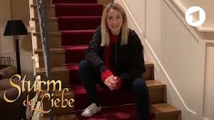 Karl wollte über ariane auspacken. Sie Ist Die Neue Julia Gruber Spielt Amelie Limbach Sturm Der Liebe Youtube