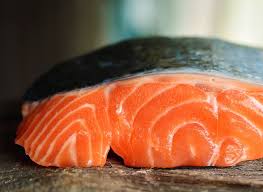 Beli ikan salmon 1 kg online berkualitas dengan harga murah terbaru 2021 di tokopedia! Ikan Salmon Segar Ingat 4 Tips Ini Untuk Memilihnya Pak Tani Digital