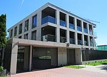 Le formulaire renseigné et signé par l'intéressé ou par le tuteur légal pour les mineurs, auquel est joint : Liste Des Representations Diplomatiques De L Algerie Wikipedia