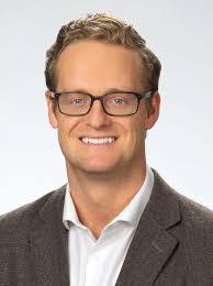 Rebekah Pike's Instagram, Twitter & Facebook