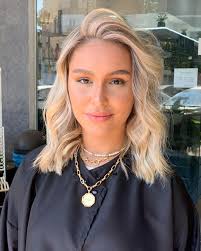 Beautiful @sharon.fish #blonde #balayage #olaplex