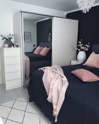 Black And Pink Room Black Pink Small Bedroom Home Ideas Bedroom Decor Room Decor Bedroom Design Bedroom Inspirations Bedroom Decor