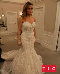 Bridesmaids goes behind the scenes for all the drama as brides battle their bff's over what they wear on the wedding day. Say Yes To The Dress Wedding Dress Gallery Inside Tlc Tlc Com