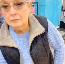 I’m so excited for this event!! @loquitabathandbody is going to teach us  how to make a fake cake! 🎂 check out her page for more info. Hope to see  you