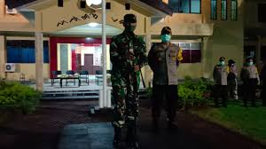 Libur ldul fitri 1442 h, universitas trisakti dilaksanakan mulai senin 10 mei 2021 sampai dengan rabu, 19 mei 2021. Jamin Keamanan Malam Takbir Dan Idul Fitri Polres Maros Dan Kodim 1422 Maros Gelar Apel Bersama Faktapers Id