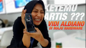 Maybe you would like to learn more about one of these? Vidi Aldiano Ke Madiun Maju Hardware Event Samsung A7 A9 Youtube