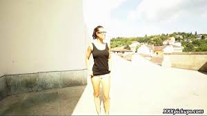 Czech student does strip and lapdances for few bucks. Tschechische Amateur Jugendliche Lucy Strip Und Lapdance Sex Porno Tube