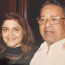 Rakesh roshan married pinky roshan in 1971. Pinky Roshan Hrithik Roshan Mother Wiki Age Height Family Biography More