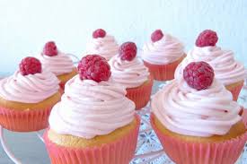 Cupcake Framboise Recette Cupcake Cupcake Framboise Cupcakes A La Vanille