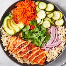 Spicy Salmon Bowl Is Even Better Than A Sushi Roll Recipe Spicy Salmon Salmon Bowl Recipes