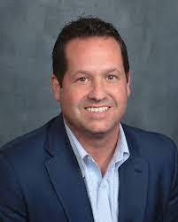 Kenneth Bursey's Instagram, Twitter & Facebook