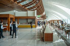 Emirates has a colossal number of airport lounges in dubai, but one often frequented by australian travellers is emirates' business class lounge in dubai airport's concourse a: Airlines And Lounges Gastrology