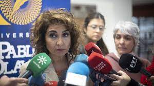 María Jesús Montero: «Andalucía debe ponerse las pilas con los fondos  europeos»