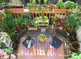 How to start a vegetable garden on a deck. 11 Deck Vegetable Garden Ideas To Grow More In Less Space Balcony Garden Web