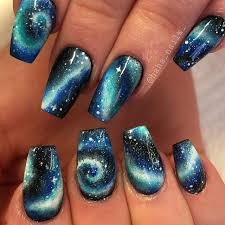 31 Galaxy Nails That Are Out Of This World Galaxy Nail Art Nail Art Designs Galaxy Nails