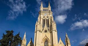 Hoteles en lourdes próximos a santuario de nuestra señora de lourdes. Iglesia De Lourdes Una Joya Gotica