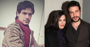 Πολλές φορές, όταν κάθεσαι να πάρεις απόσταση και να χαρακτηρίσεις με λίγες λέξεις τον εαυτό σου. Orfeas Aygoystidhs Ta Sxolika Xronia H Sxesh Me Toys Diashmoys Goneis Toy Kai H Kallonh Syntrofos Toy