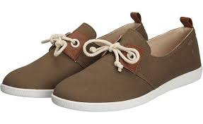 Les prix mentionnés dans cet article le sont à titre indicatif et. Soldes Printemps Ete 2015 Notre Selection Citadium Chaussures De Bebe Chaussure Chaussures Homme
