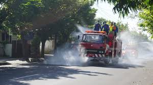 Check spelling or type a new query. Perhatikan Tujuh Kendaraan Prioritas Yang Harus Didahulukan Selain Ambulans Dan Damkar Jurnal Garut