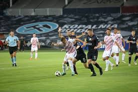Jul 25, 2021 · pogoń szczecin vs górnik zabrze h2h goals. Gornik Zabrze Pogon Szczecin 1 1 Gang Brosza Uratowal Punkt Relacja Zdjecia Dziennik Zachodni