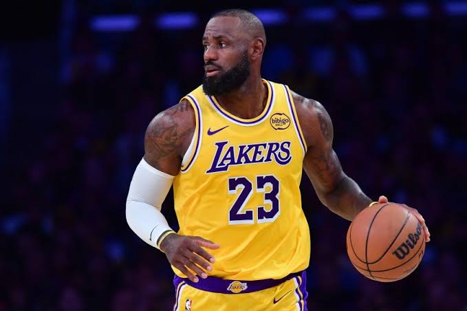 NBA scout rips LeBron's impact this season, says he looks 'bored' - Lakers  Daily