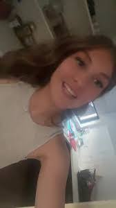 Holly Crowther's Instagram, Twitter & Facebook