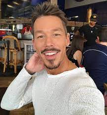 Pin On David Bromstad My Fave Designer