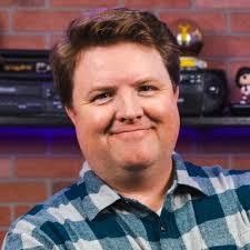 Travis Flack's Instagram, Twitter & Facebook