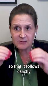 What does an AI Simulated FOMC Meeting Look Like?