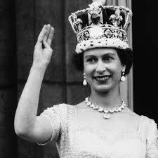 Prince charles call queen mummy, see how the queen reacted. Queen Elizabeth Ii So Setzte Sie Ihre Kronung Im Fernsehen Durch Stern De